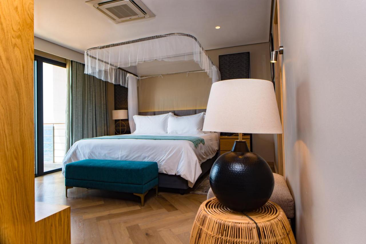 Sunbird Waterfront Hotel Salima Bagian luar foto